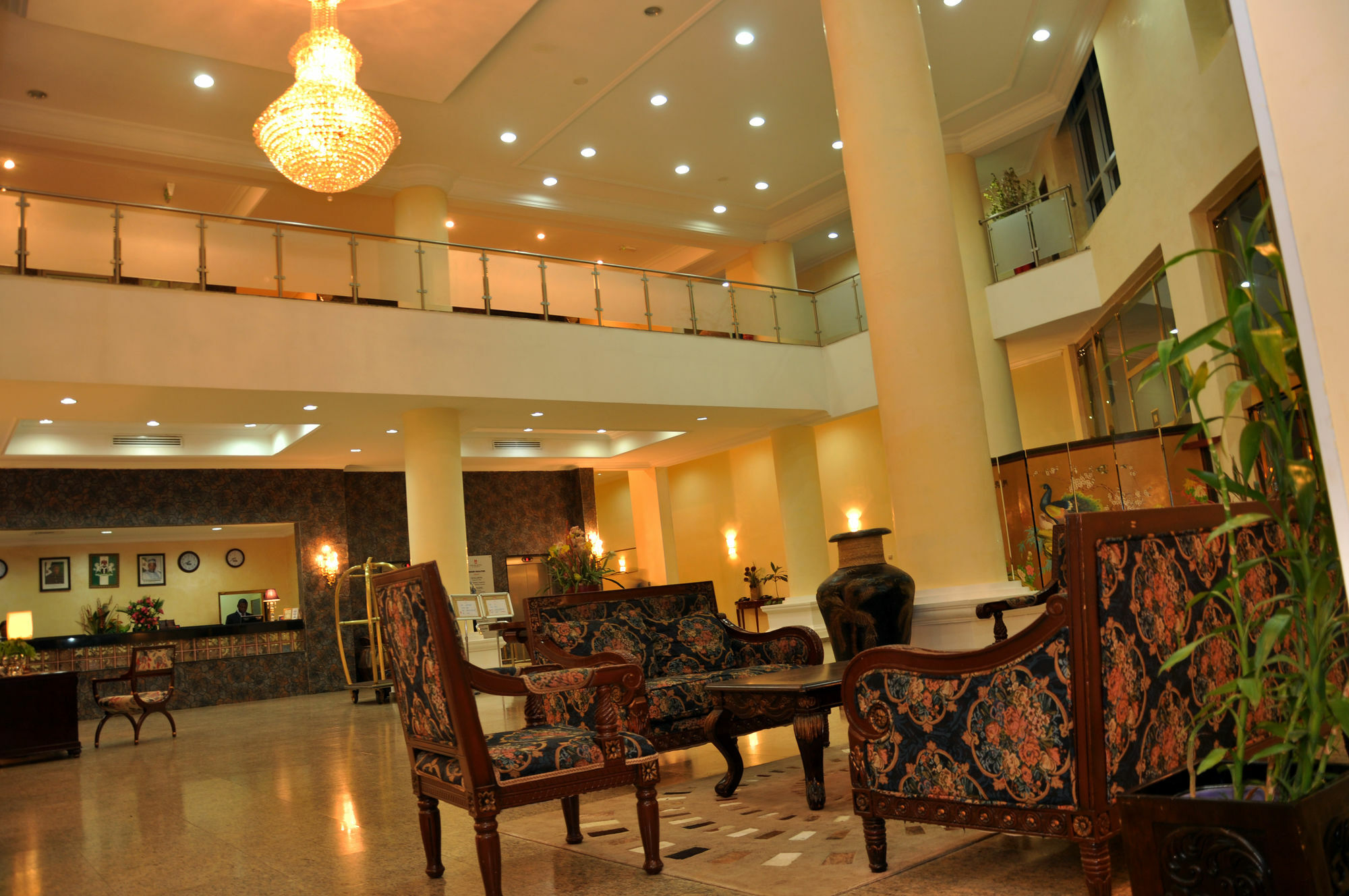 Chelsea Hotel Abuja Buitenkant foto